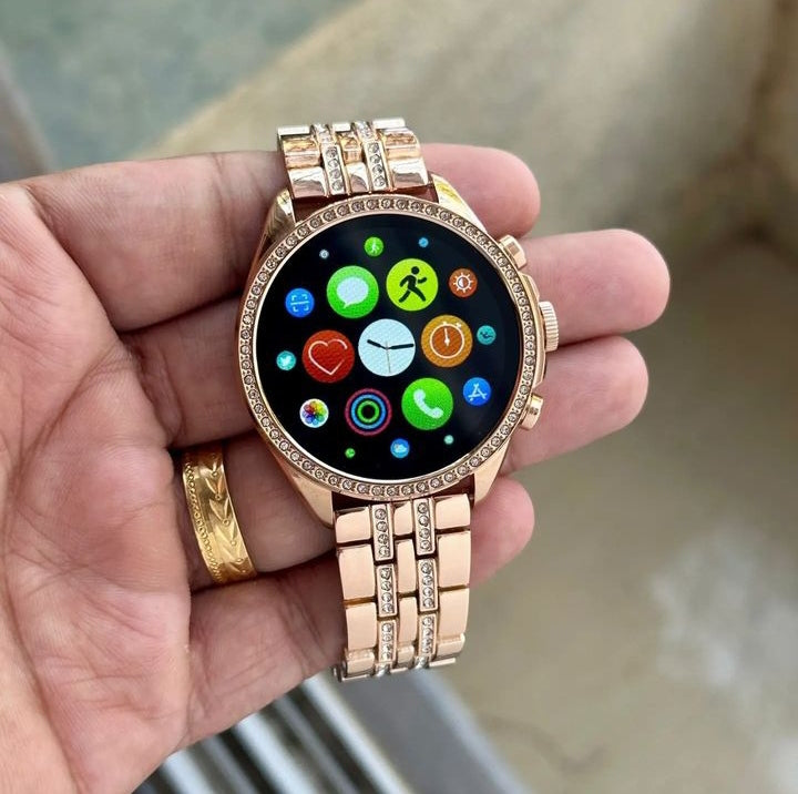 Fossil Smartwatch Gen8 in hand with Menu screen